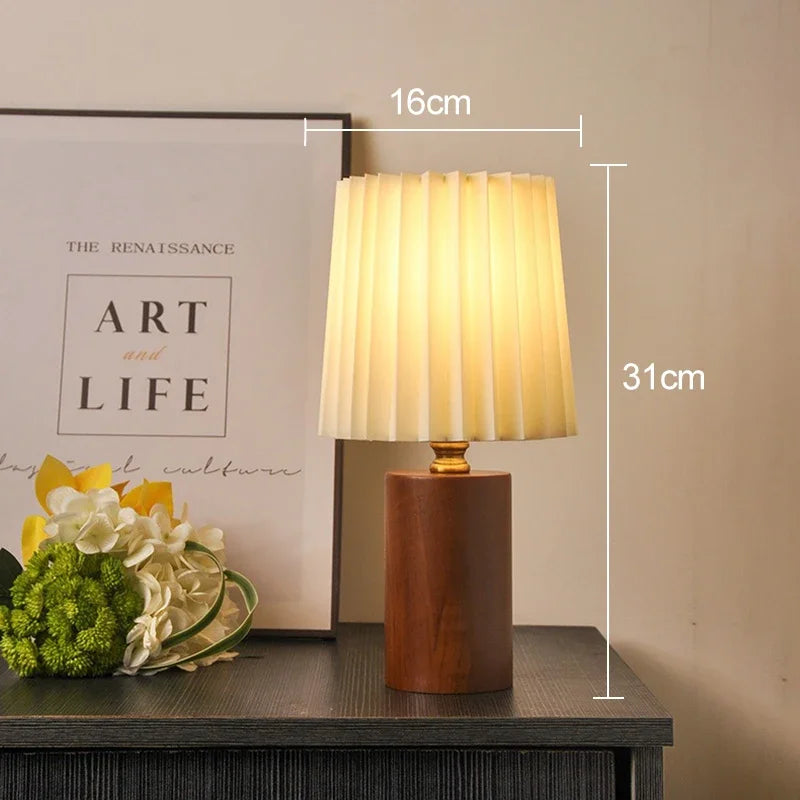 lampe table moderne abat jour plissé bois brun veilleuse usb led chaleur ambiance chambre