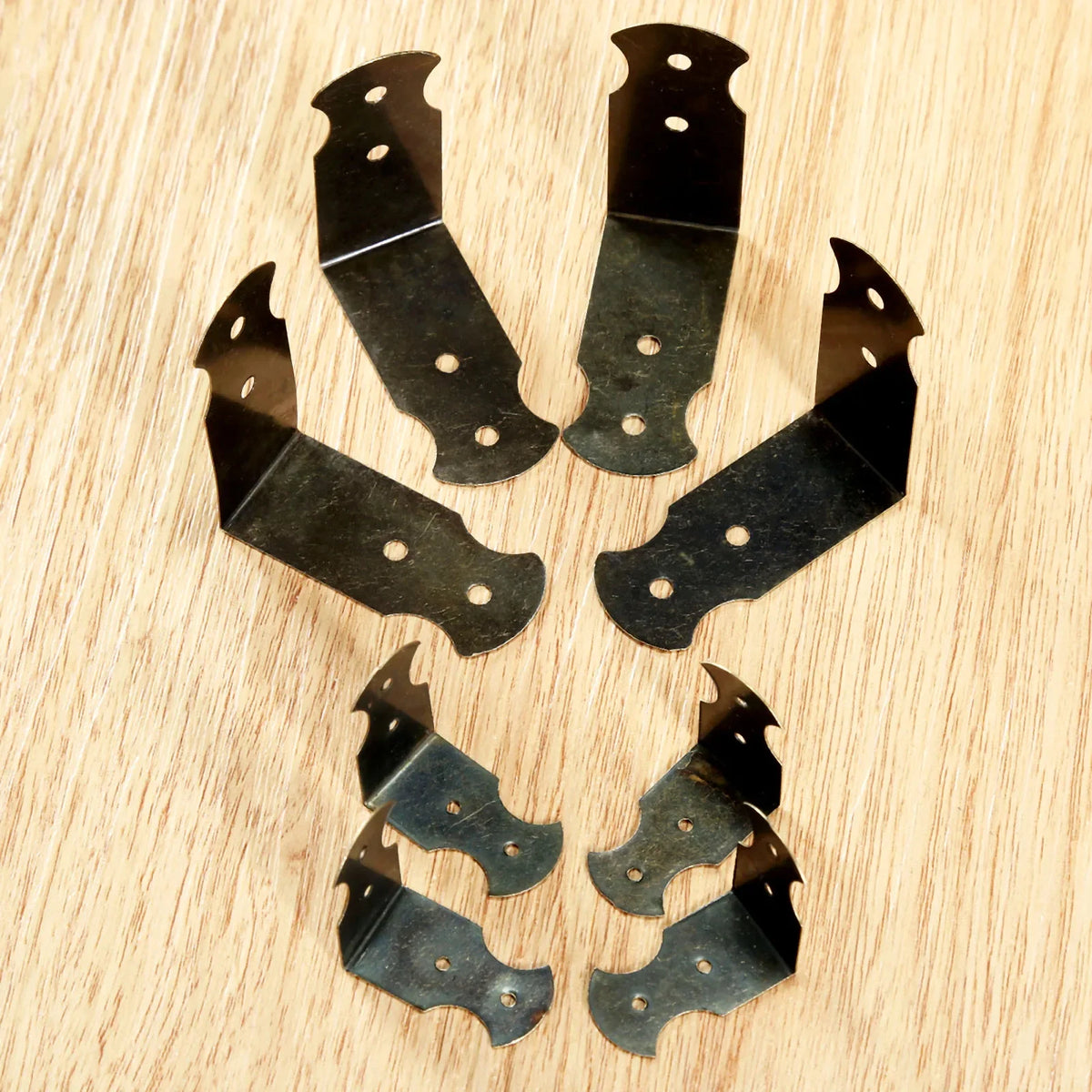 clips coin noir doré vis classique fourreurs travail bois petits grands