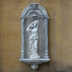 décoration murale extérieure statue classique antique grise sculptée détaillée bar patio