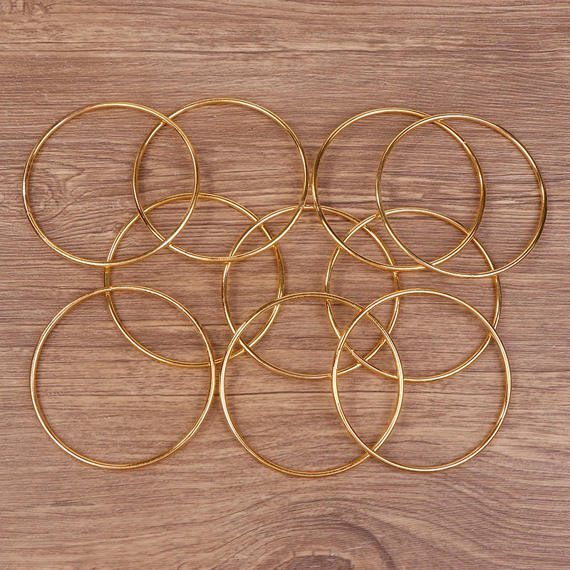 anneaux decoratifs dorés ronds lisses minimaliste lot 10 anneaux 8cm bois