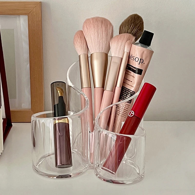boîte rangement cosmétiques transparente moderne pinceaux crèmes rouges palettes carte crédit minimaliste organisateur