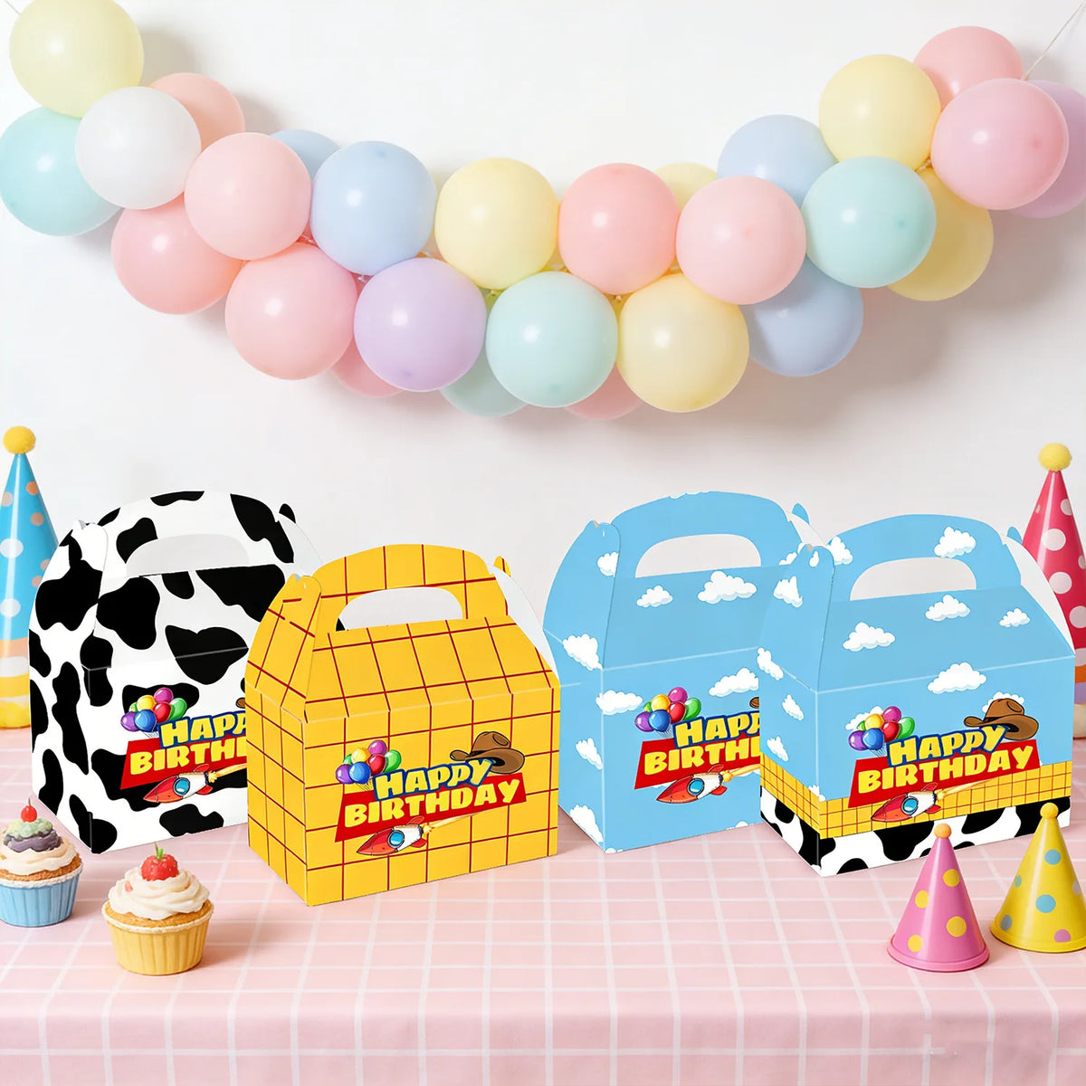 boîtes bonbons vache nuages assiettes jetables sacs cadeaux guirlande thème anniversaire ballons cowboys