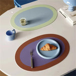 tapis table moderne vert clair bleu clair violet marron cuir texturé adhésif respectueux environnement
