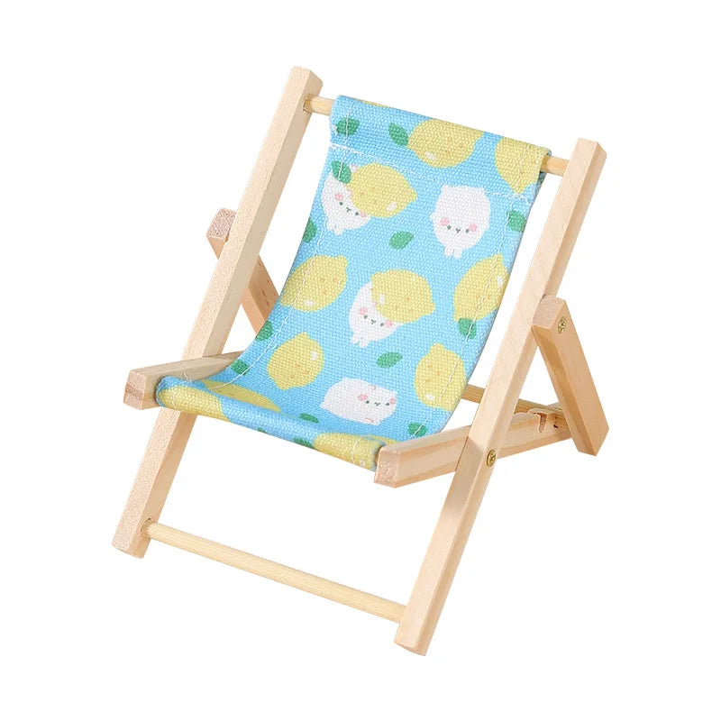 chaise pliante miniature accessoires poupée couleurs vives motifs citrons fraises moderne rayures horizontales