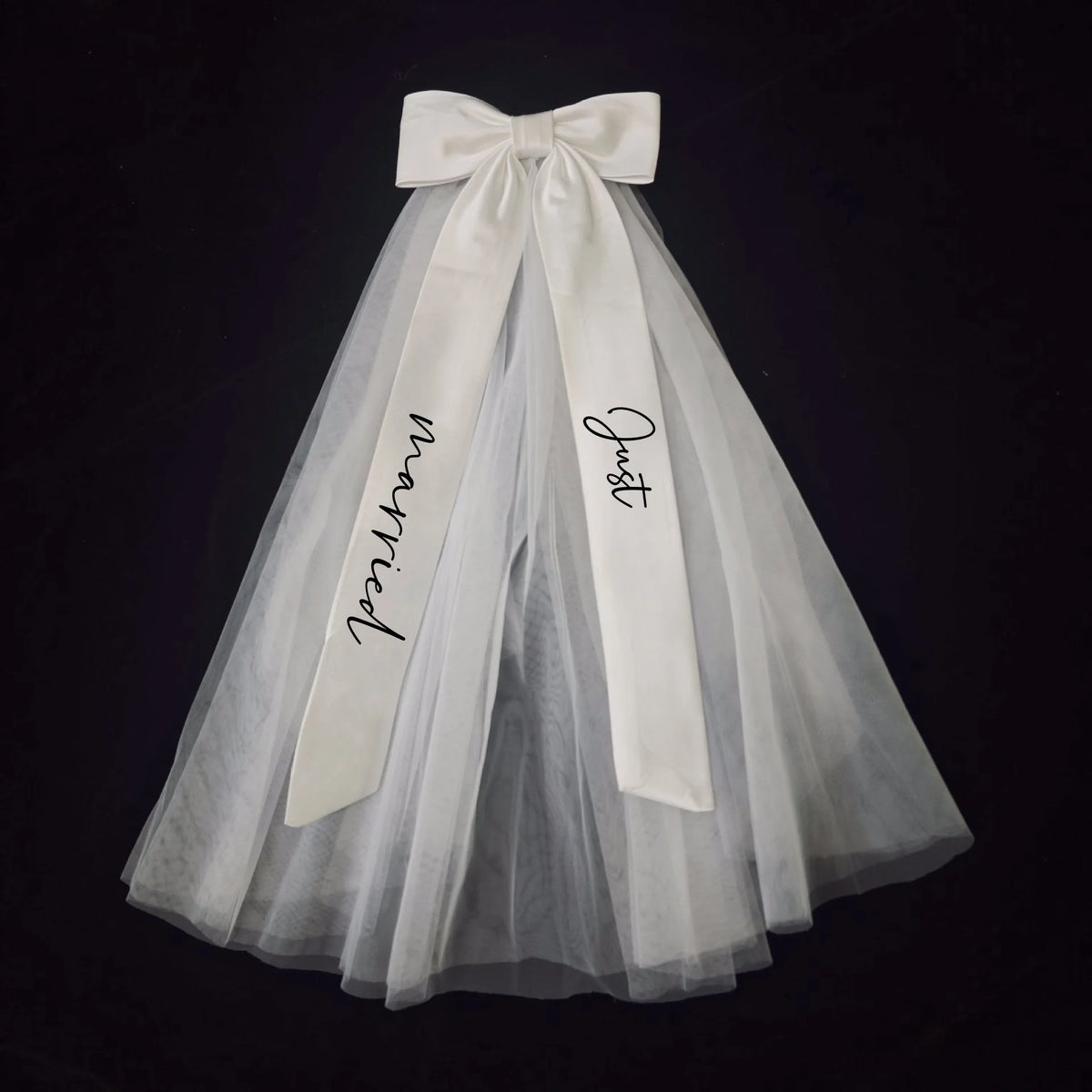 accessoires mariage voile tulle satin blanc bohème chapeau paille lunettes volants