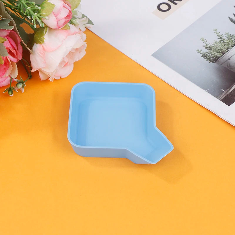 organisateur rangement boîtes carrées orange vert bleu rose jaune moderne minimaliste jeux société accessoires