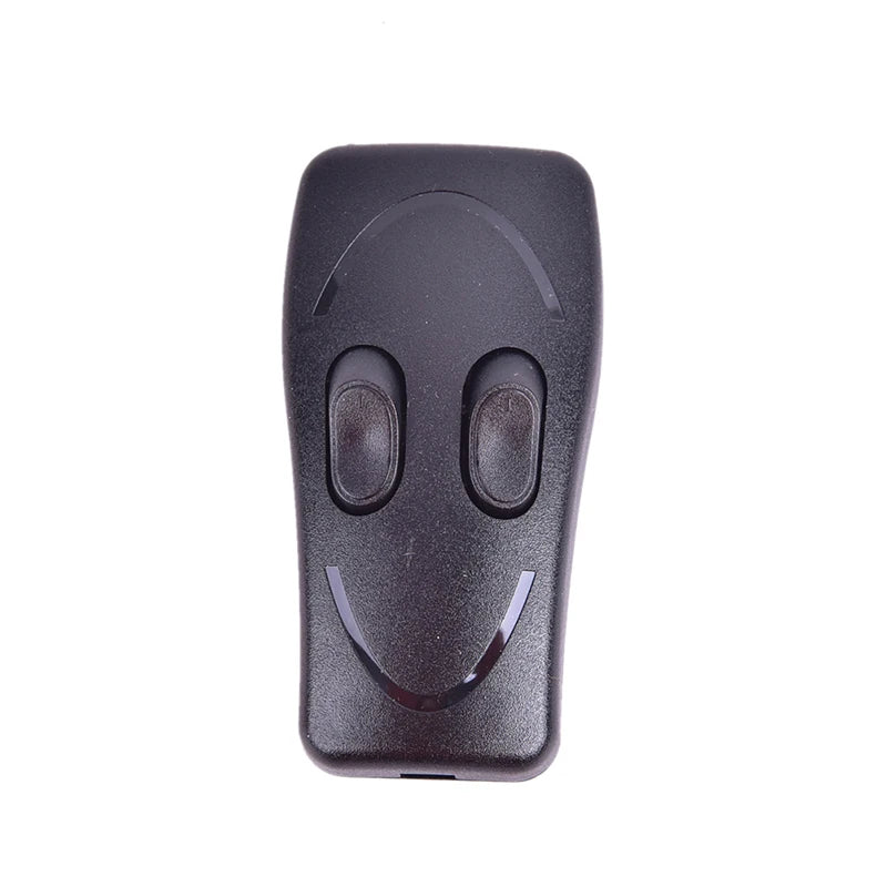 télécommande moderne blanc noir interrupteur bouton poussoir vis fixations rondes lisses