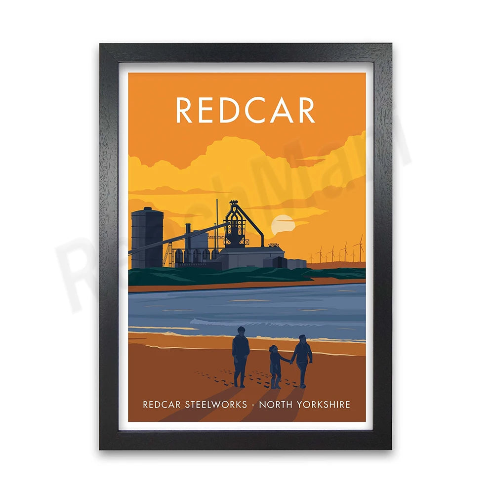 Affiche de Redcar, une ville industrielle du Yorkshire du Nord, mettant en scène une usine sidérurgique au coucher de soleil sur fond de paysage côtier.