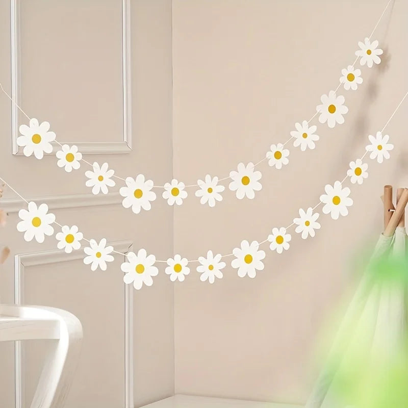 guirlande décorative fleurs marguerite blanc jaune décoration mariage fiançailles champêtre minimaliste fixations suspensions