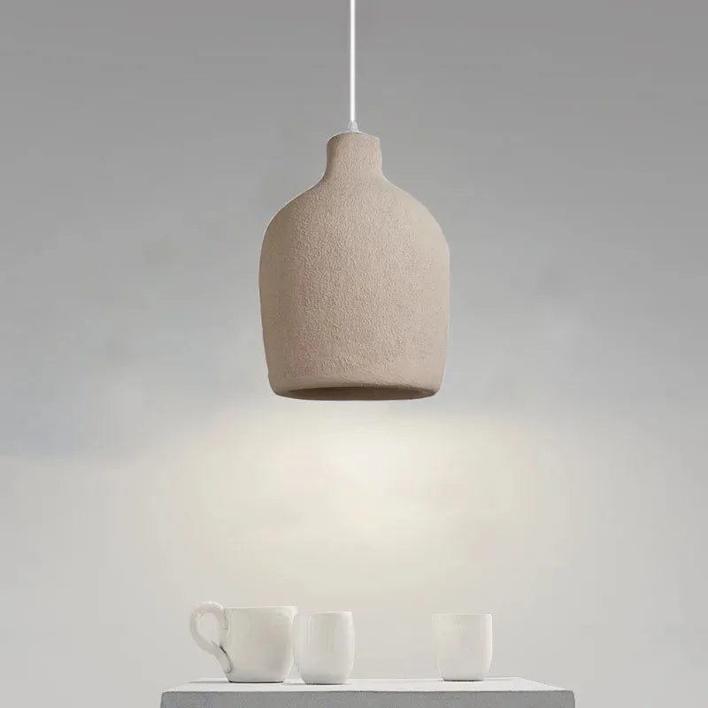 suspension lumineuse moderne résine mat beige clair minimaliste câble suspendu lumière chaude 3000k opaque