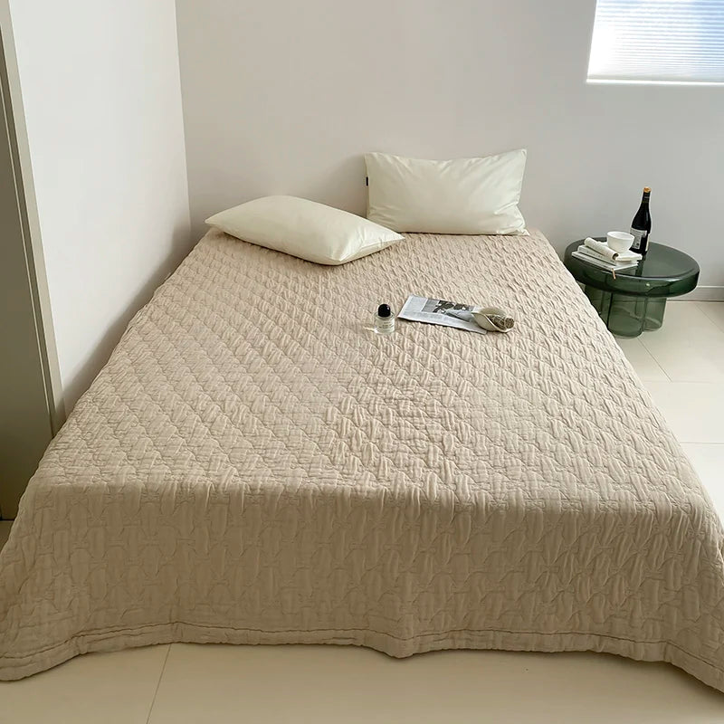 couverture d'été coton gris clair motif géométrique moderne matelassée lit double chambre