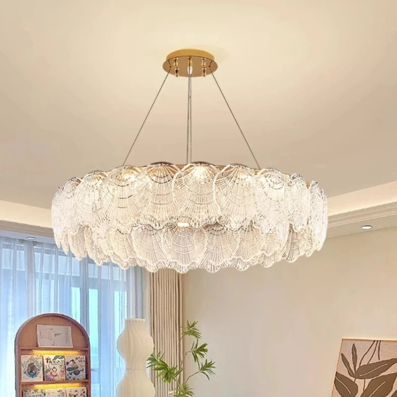 lampe suspendue moderne blanc doré coquillage translucide élégante anneaux métalliques lumière led chambre salon