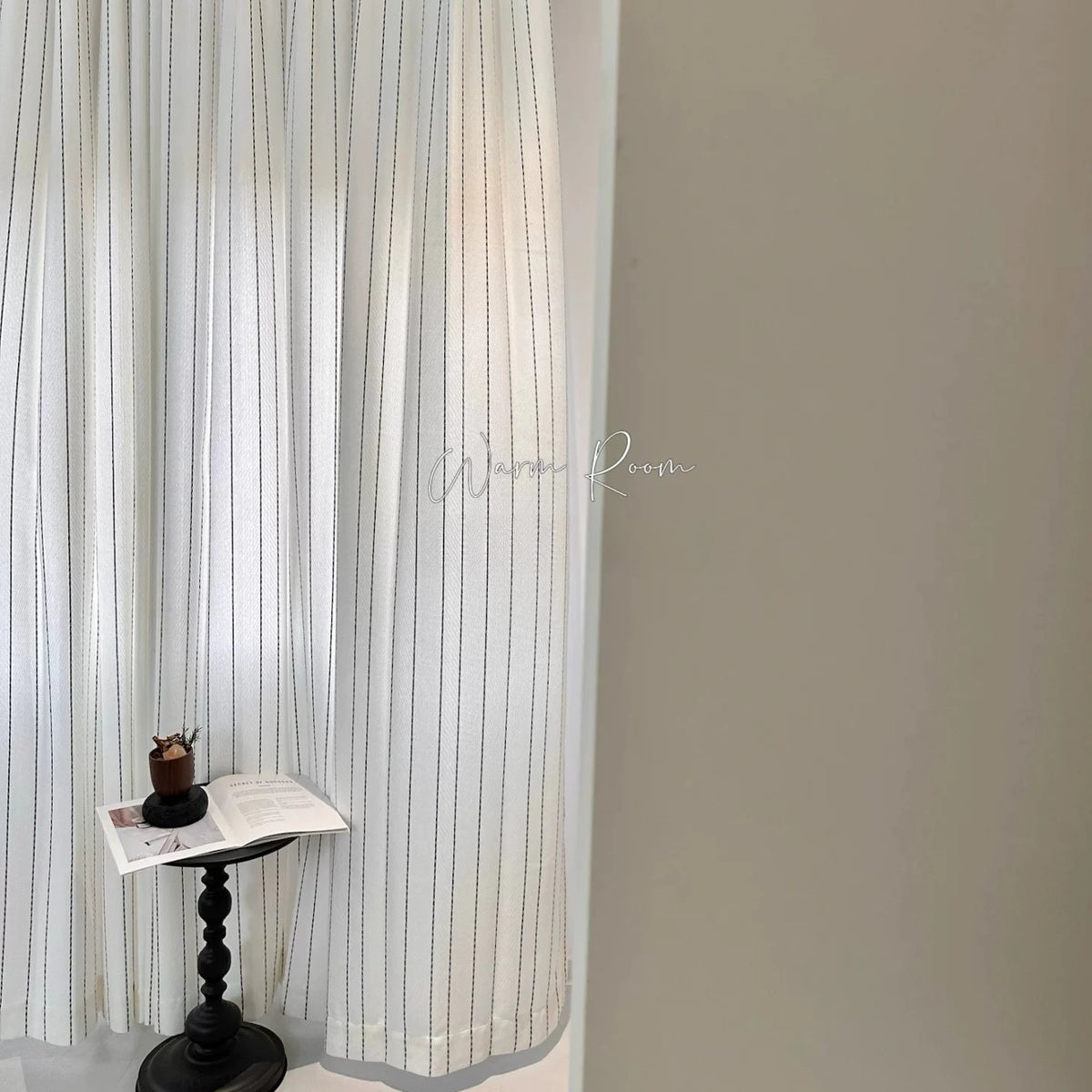 rideau polyester résistant rayures noires blancs moderne chambre salon opaque inclusion grommets crochets
