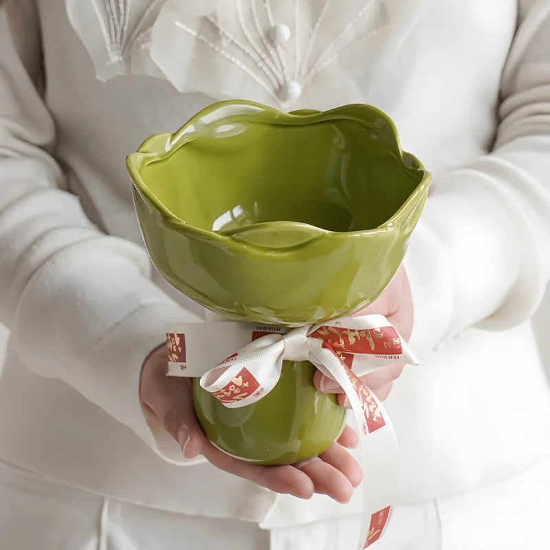 vase céramique moderne rouge vert rose décoratif ruban fleurs artificielles