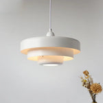 suspension lumineuse moderne scandinave orange métal circulaire lampe restaurant intérieur
