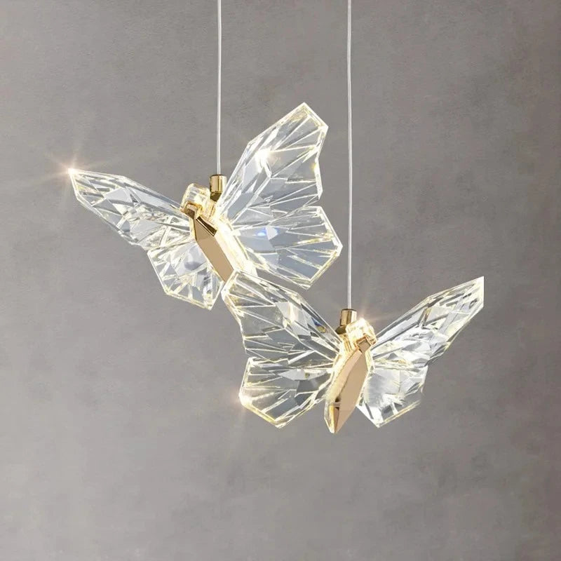 suspension lumineuse papillon transparent dorée origami moderne éclairage intérieur chambre salon