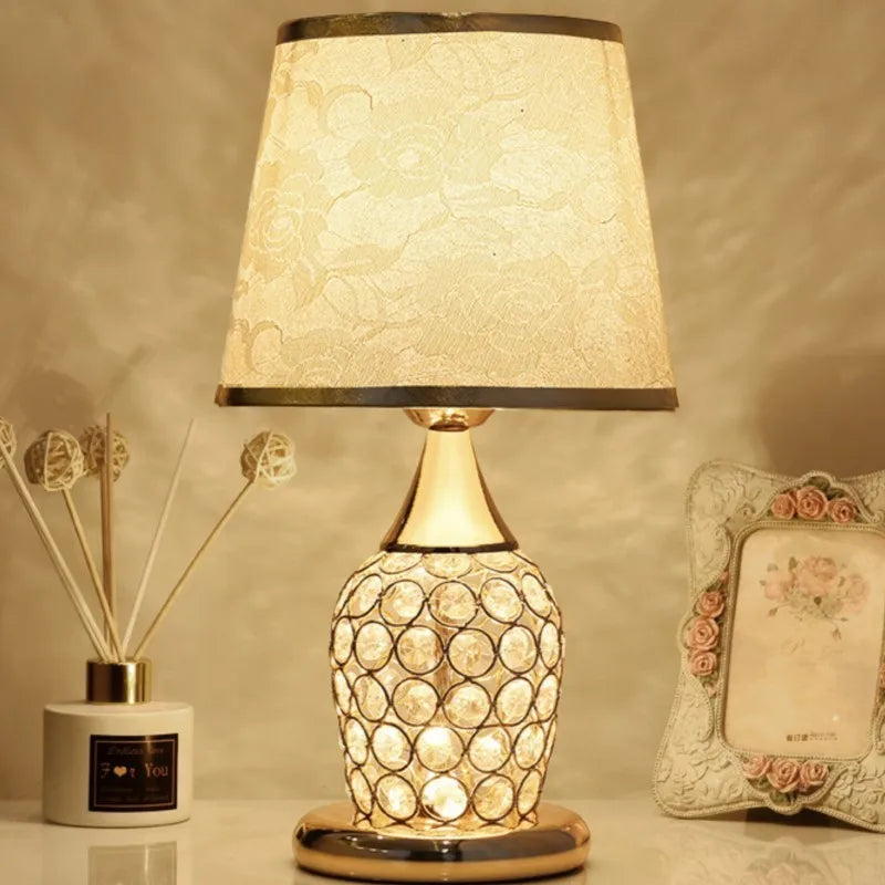 lampe table classique abat jour floral opacité or beige interrupteur bouton fixée base 37cm