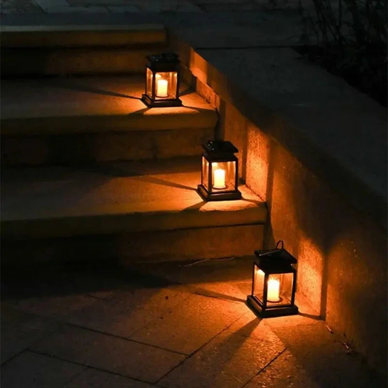 lanterne solaire suspendue métallique verre transparent vintage filigrane led noir jaune rustic