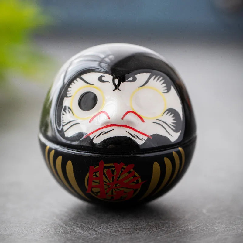 décoration table céramique daruma dolls visage stylisé motifs floraux traditionnel japonais couleur rose bleu