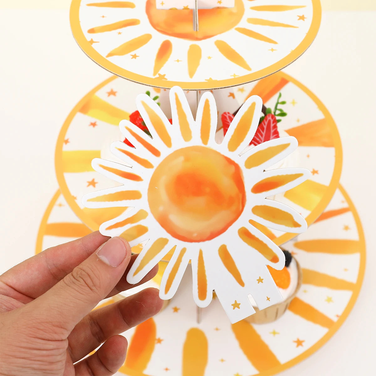 support gâteaux trois étages blanc orange motifs solaires étoiles moderne anniversaire mariage fête
