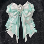 épinglette cheveux bleu clair rose pâle vert pastel papillon strass élégante occasion fête anniversaire