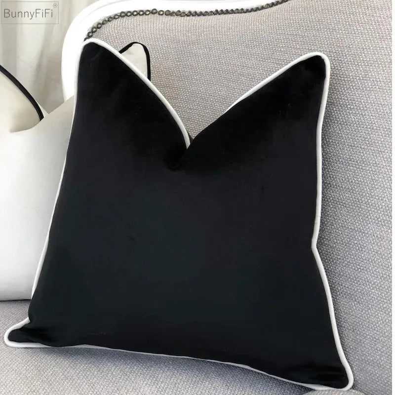 housse coussin velours noir blanc moderne élégant décoration intérieur canapé sofa carré polyester coton