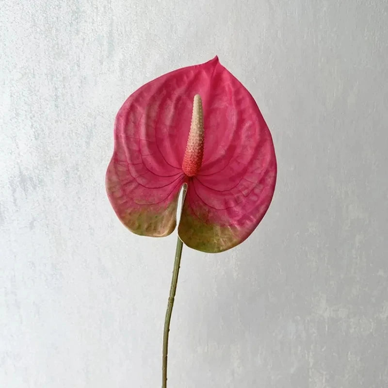 fleurs artificielles anthurium rouge vert rose blanches décoration moderne mariage intérieur decoration capitule plastique
