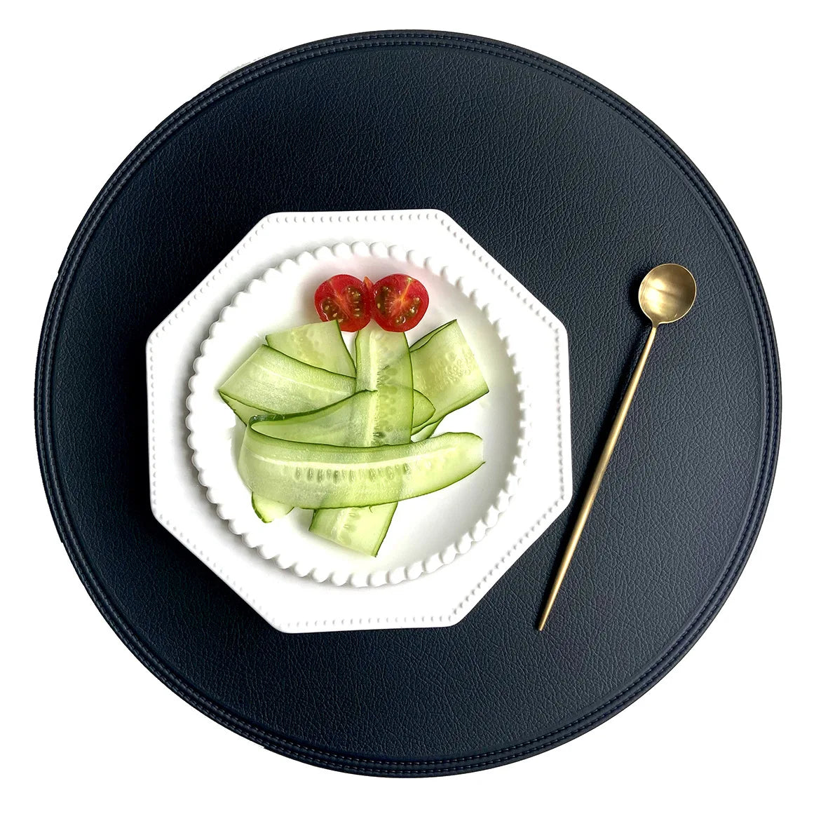 assiette ronde moderne simili cuir noir couverts dorés décoration table élégant 38cm