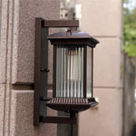 éclairage extérieur led moderne industriel verre rayures métal noir ambre fixations murales rustique