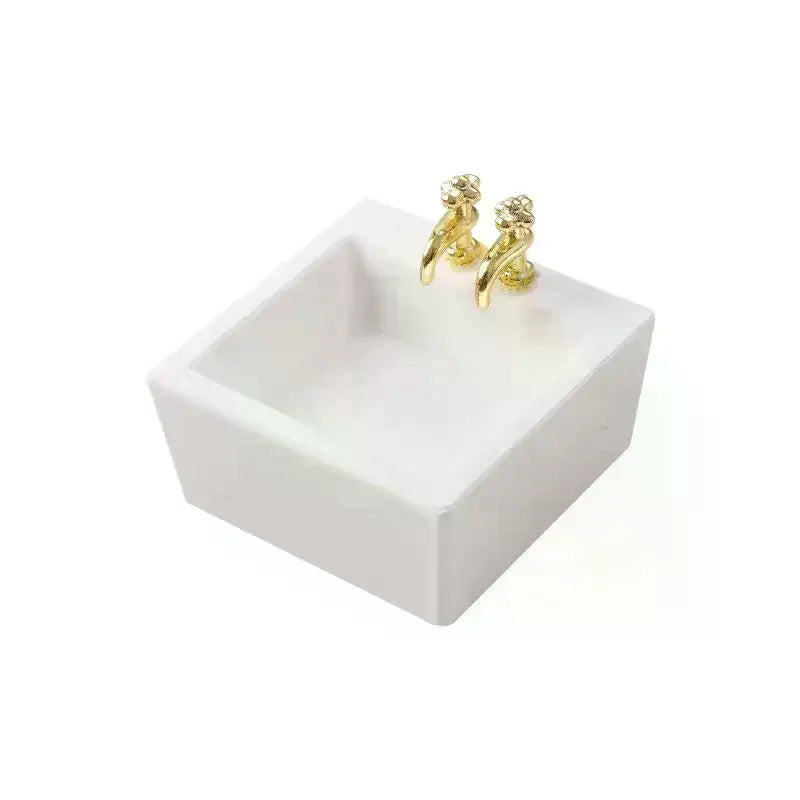 présentoir bijoux boucles doreilles blanc doré minimaliste moderne accessoires poupées 12èmes résine