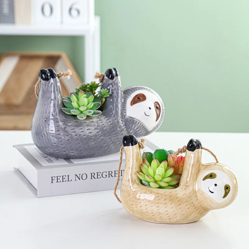 pots suspendus paresseux céramique texture granuleuse beige gris intérieur plantes artificielles fleurs succulentes