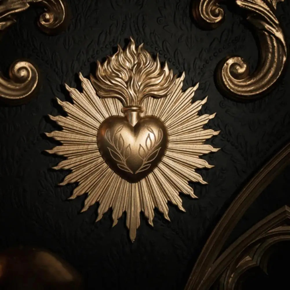 Décoration murale cœur sculpté relief doré feuilles stylisées artisanal baroque marron doré bronze