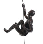 statues suspendues bronze figures humaines mouvement art contemporain décoration intérieure rétro vintage nostalgie