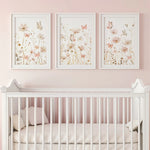tableaux toile imprimés motifs fleurs papillons moderne minimaliste blanc beige rose pâle sans cadre