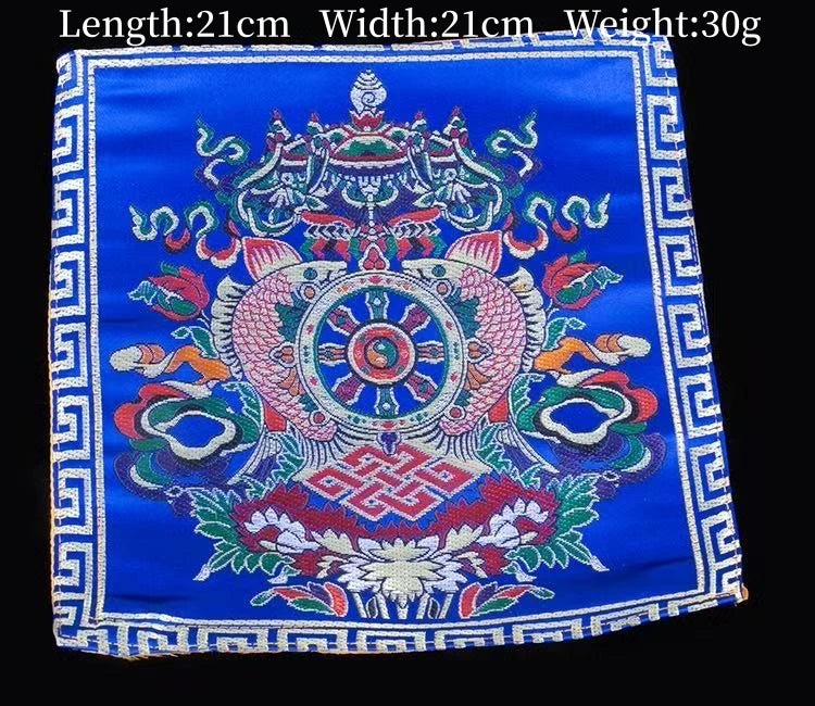 serviettes traditionnelles multicolores brodées motifs floraux géométriques opaques