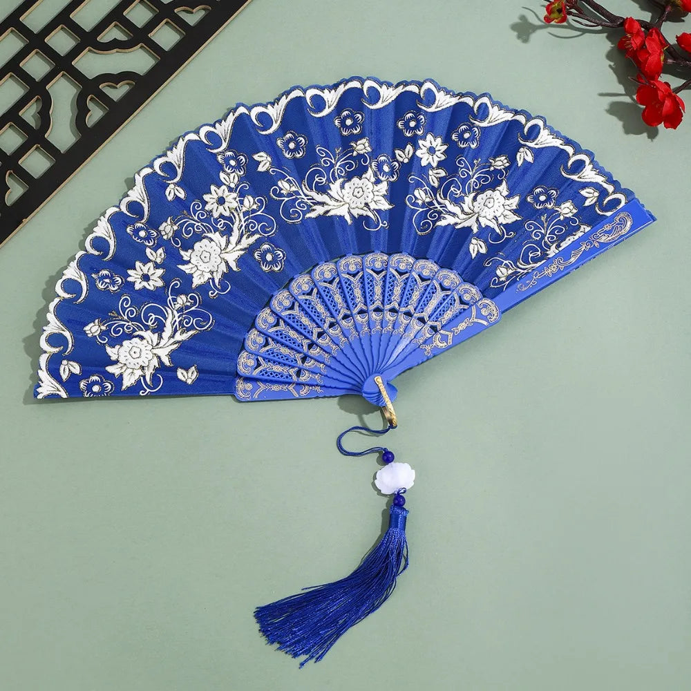 éventail pliant traditionnel violet blanc fleurs brodées clips métalliques pompon élégant décoration danse hand
