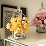 Détail des fleurs de pivoine artificielles en soie de 30 cm de hauteur