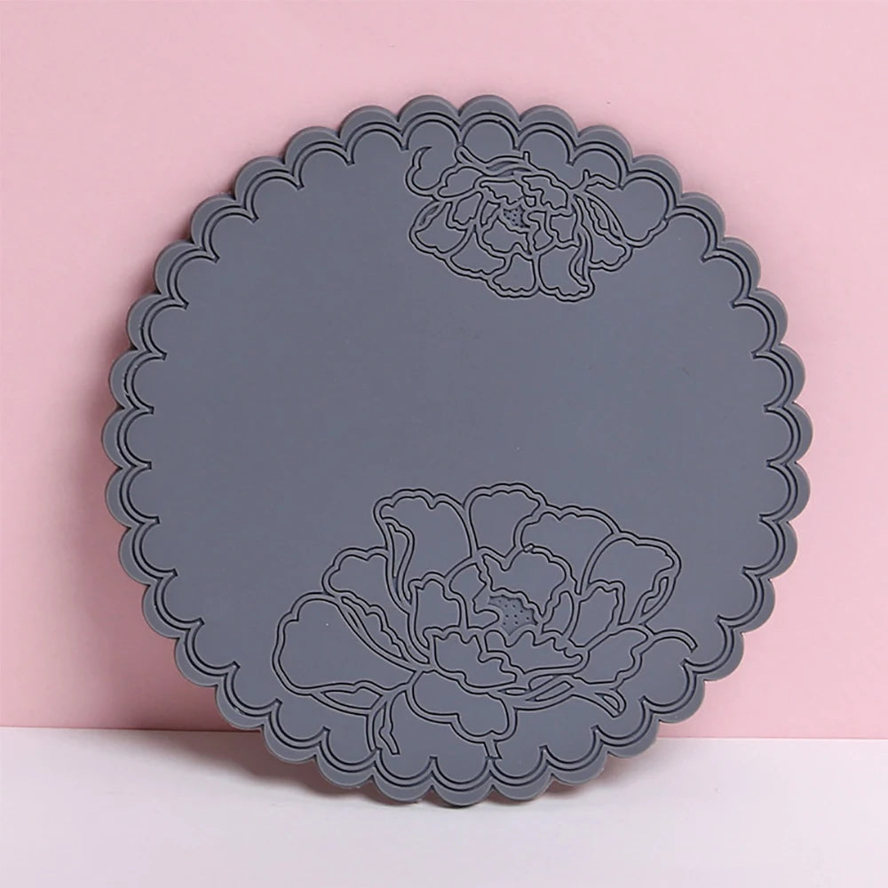 coasters silicone motifs floraux bord dentelé gris blanc transparent décoration florale
