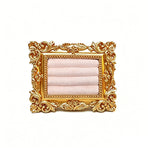 support bijoux or vert blanc ornements baroques velours classique baroque
