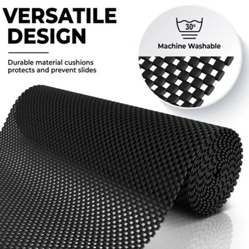 tapis texturé quadrillé noir blanc moderne utilitaire rouleau nappe ciseaux baguettes fourchette tasse