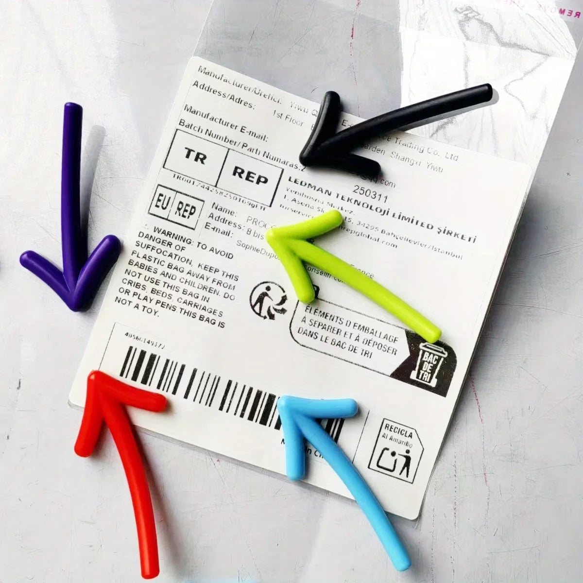 aimants 3d stéréoscopiques flèches violet noir blanc jaune bleu rouge moderne pièces déco