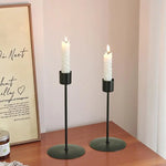 chandeliers moderne or bougies torsadées décoration intérieur minimaliste