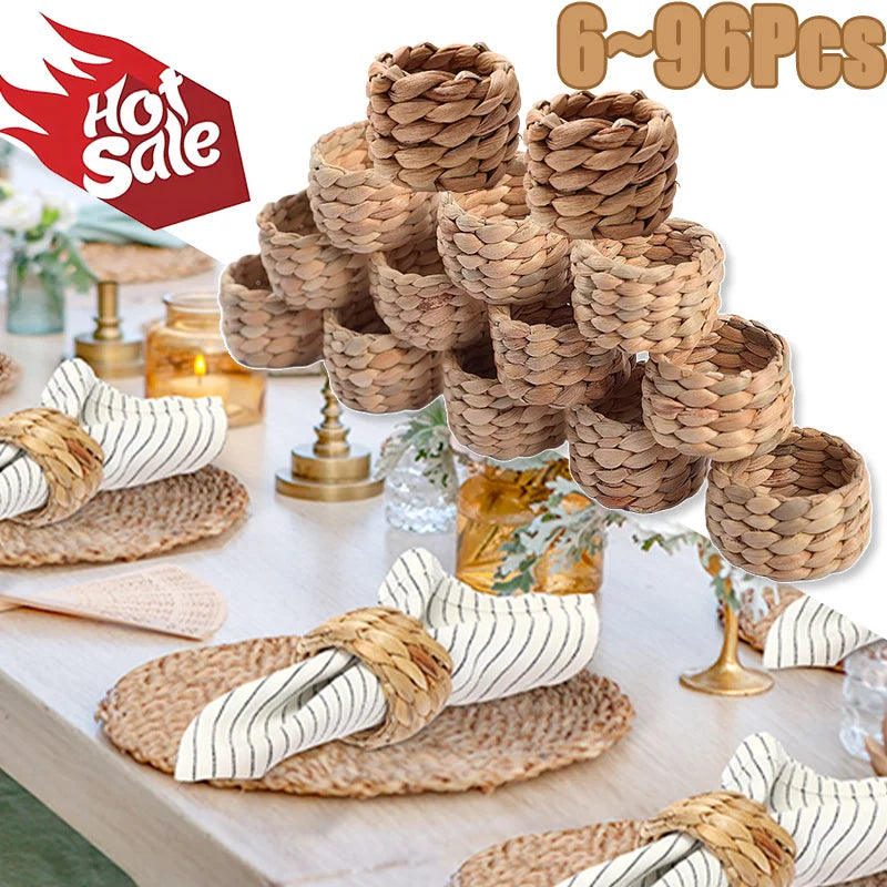 anneaux serviette tressés rustiques naturels beige brun clair set table décoration assiettes couverts verres