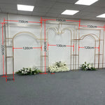 décoration mariage structure dorée arcs géométriques moderne élégante pièce fixations fleurs