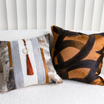 housses coussins marron beige abstrait texture veloutée contemporains décoratifs adhésifs