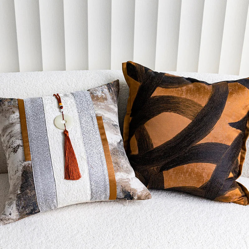 housses coussins marron beige abstrait texture veloutée contemporains décoratifs adhésifs