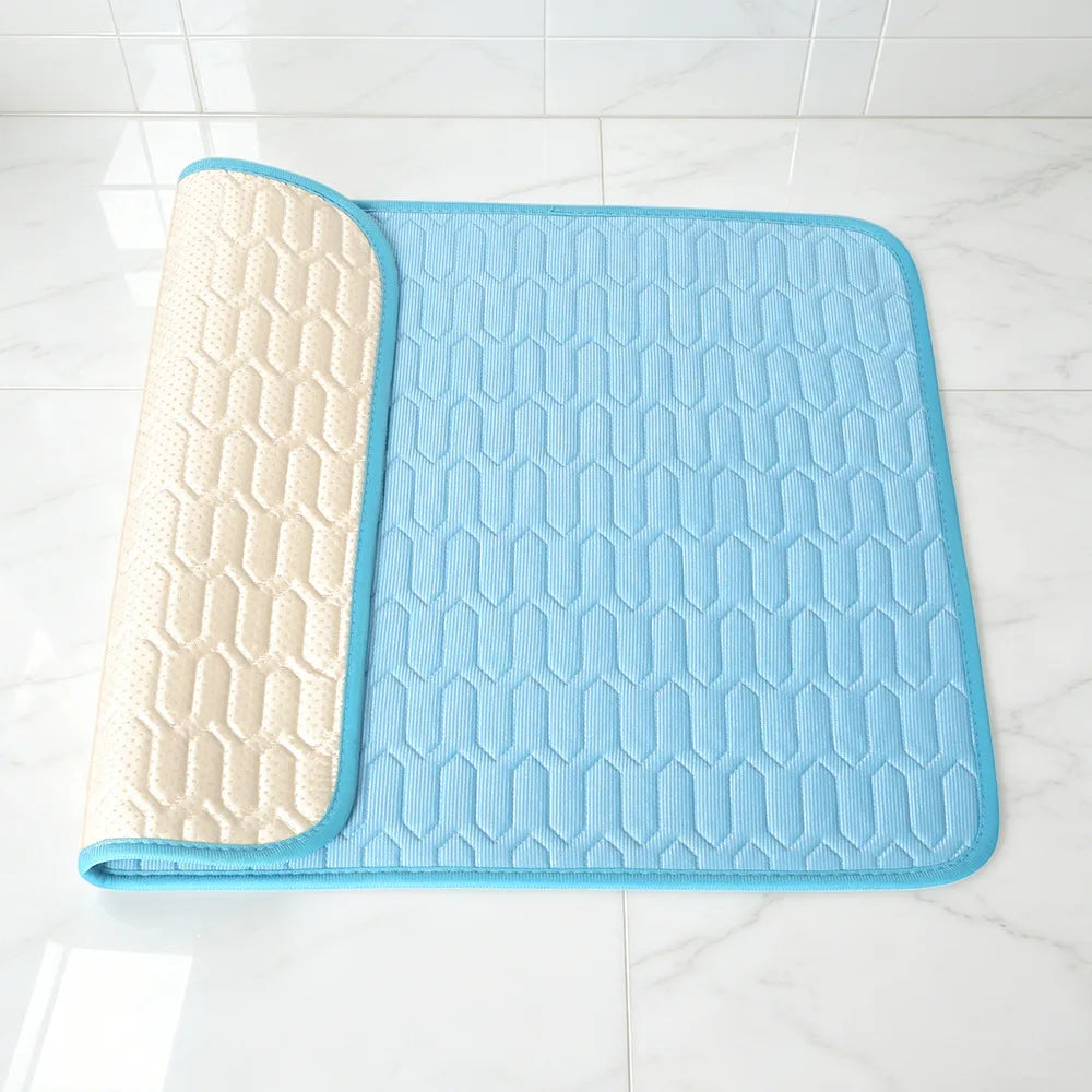 tapis refroidissement animal bleu clair texture geometrique moderne anti urine lavable machine