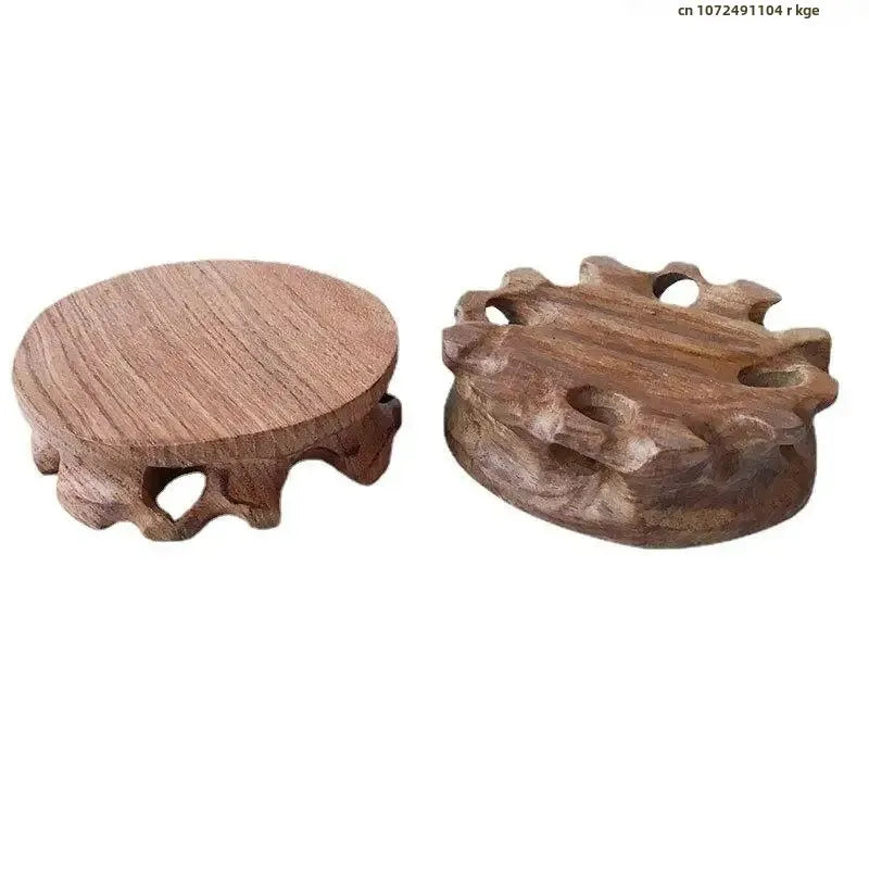 support bijoux bois artisanal marron clair foncé motifs sculptés rusticité