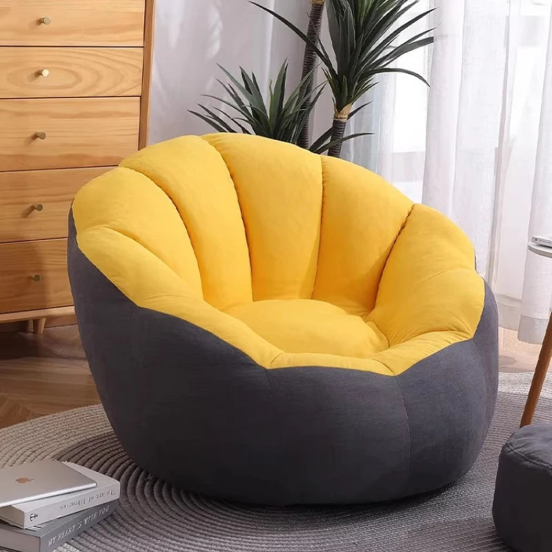 fauteuil moderne noir blanc jaune gris carreaux patio nordique lazy footstool