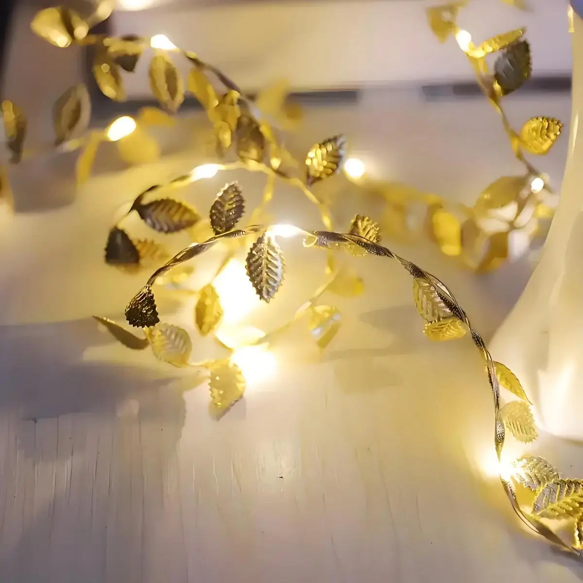 guirlandes lumineuses feuilles dorées 5V LED 20 ampoures décoration moderne intérieur table mariage